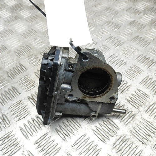Toyota yaris p13 - toyota,
