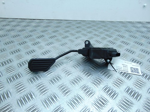 Toyota yaris accelerator - toyota,