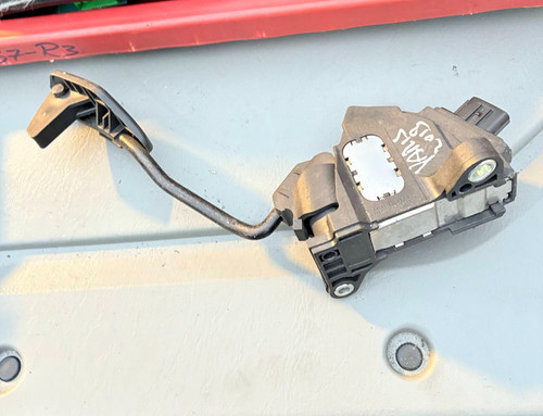 Toyota yaris accelerator - yaris,